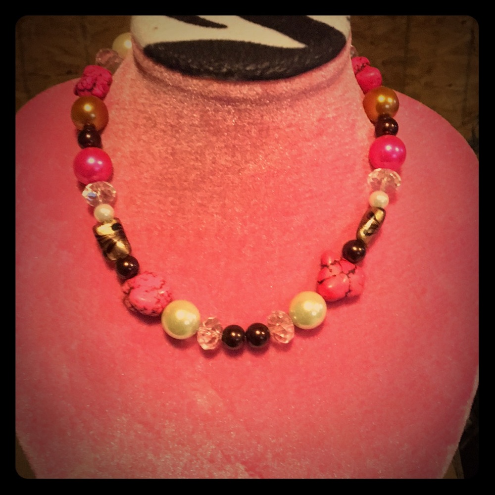 Chunky beaded necklace